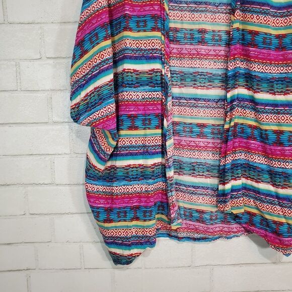 Luna Chix from Pacsun colorful kimono - Picture 3 of 12